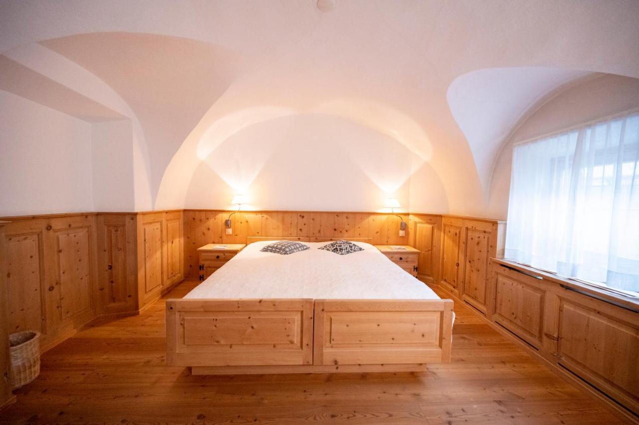 Hotel Engiadina Scuol Exteriér fotografie