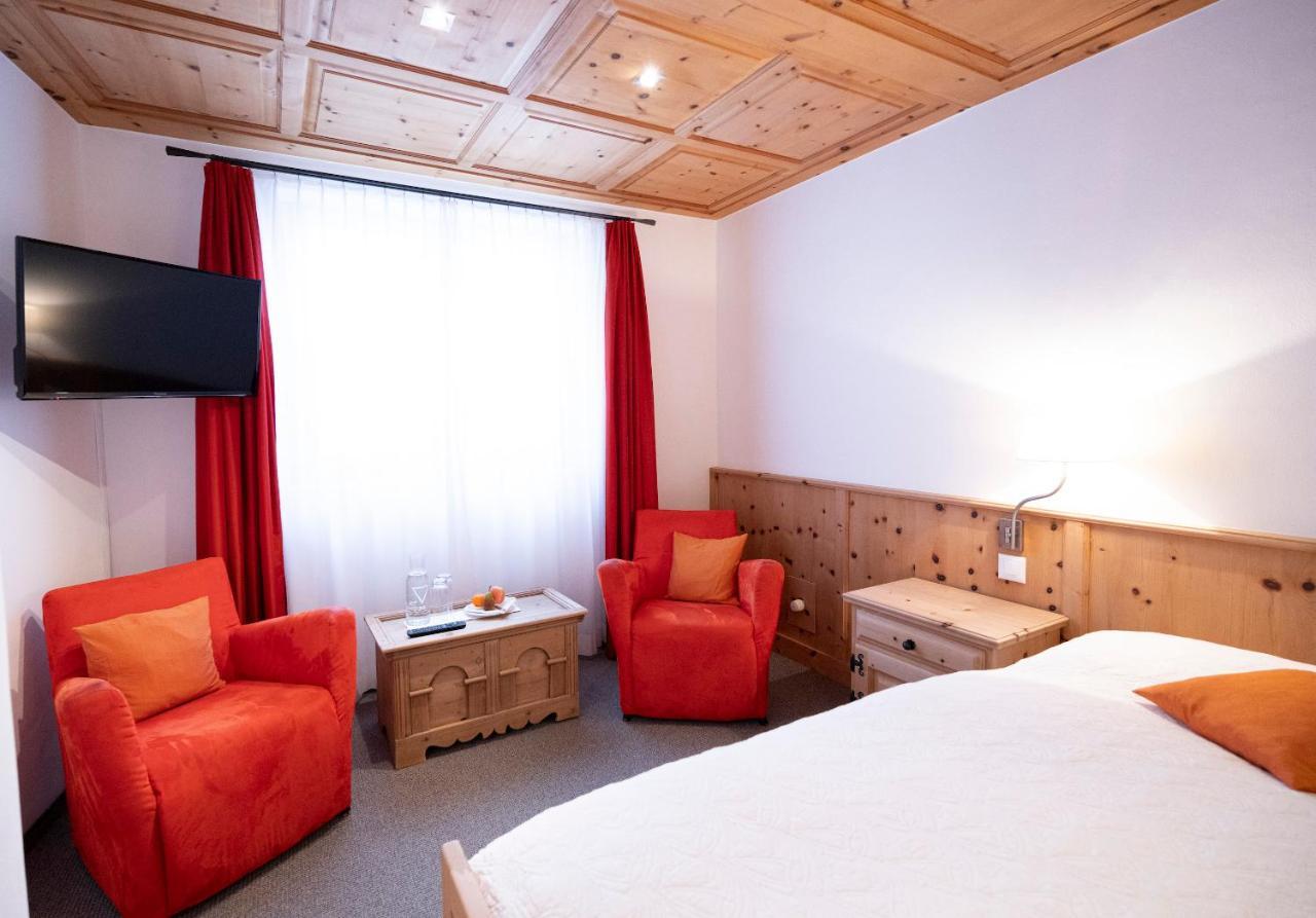 Hotel Engiadina Scuol Exteriér fotografie